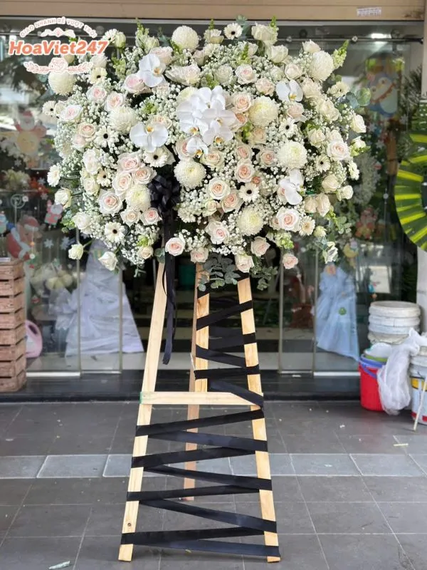 kệ hoa viếng shop hoa tươi gia lai 