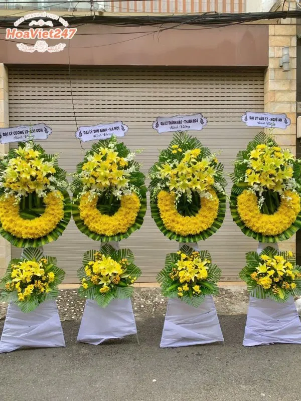 kệ hoa tươi cần giờ tông vàng 