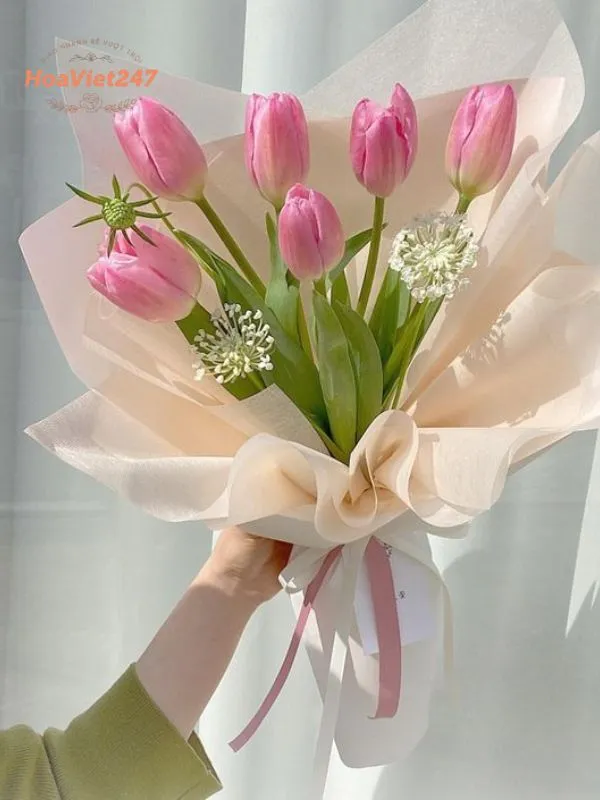 bó hoa tulip tặng người yêu 