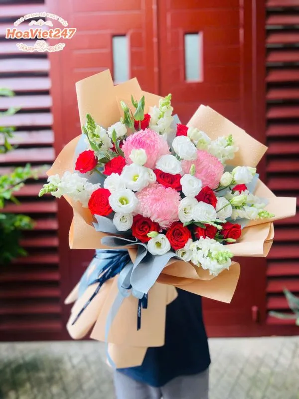 Bó hoa hồng mix nhiều màu cho các buổi lễ