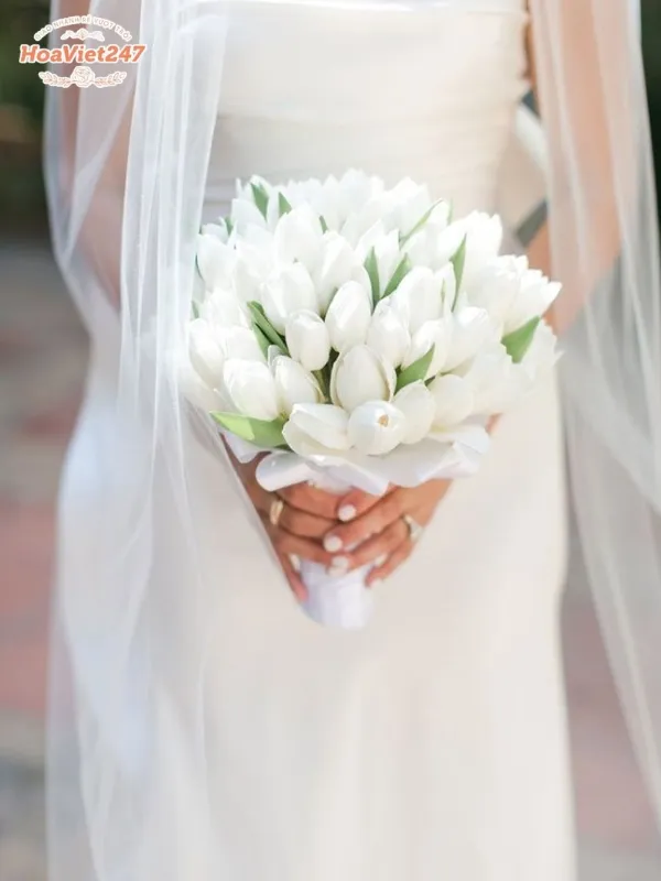 chọn hoa cưới cầm tay theo váy 