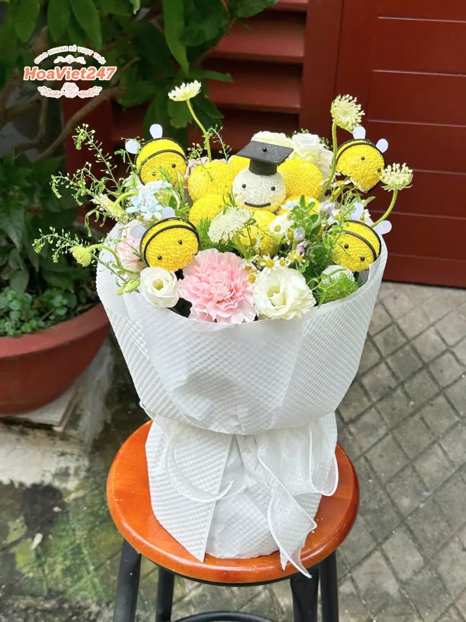 Bo Hoa Tot Nghiep Tong Vang Bht131